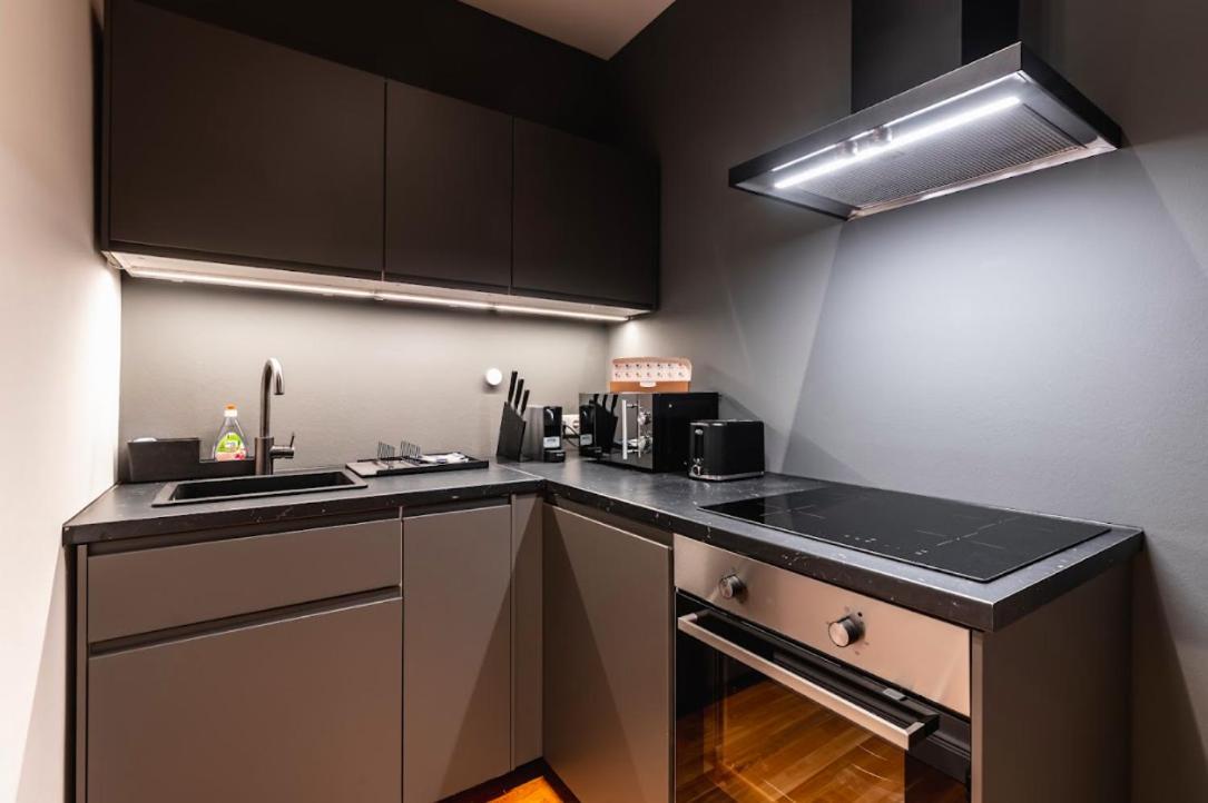 Authentic Apartment Next To Schwedenplatz Wiedeń Zewnętrze zdjęcie