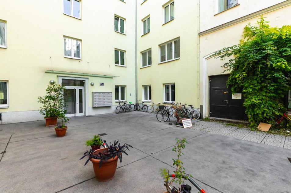 Authentic Apartment Next To Schwedenplatz Wiedeń Zewnętrze zdjęcie